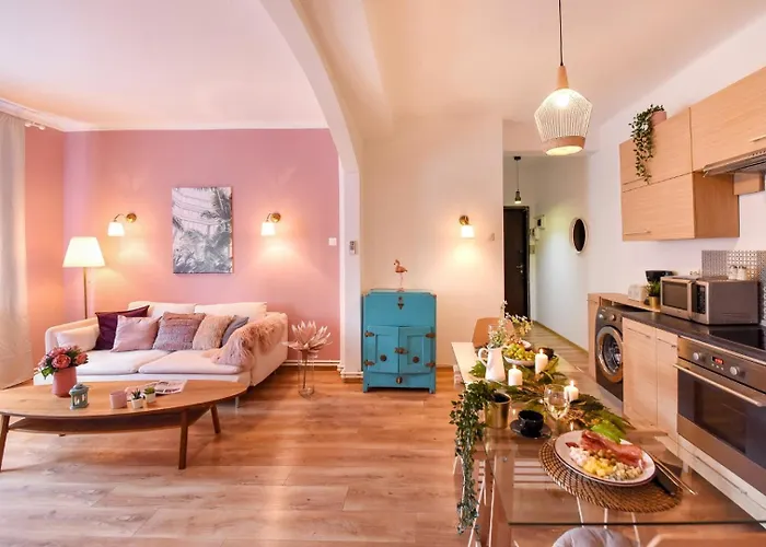 Apartment Charm And Modern Style- Elegant In The Historic
