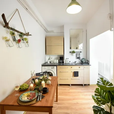 Charm And Modern Style- Elegant In The Historic *