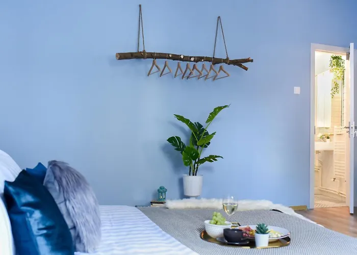 Charm And Modern Style- Elegant In The Historic Bukareszt