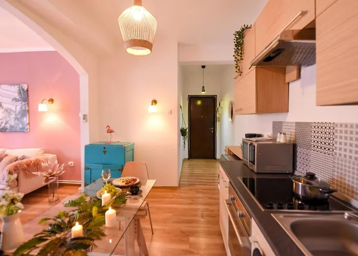 Charm And Modern Style- Elegant In The Historic Апартаменти *