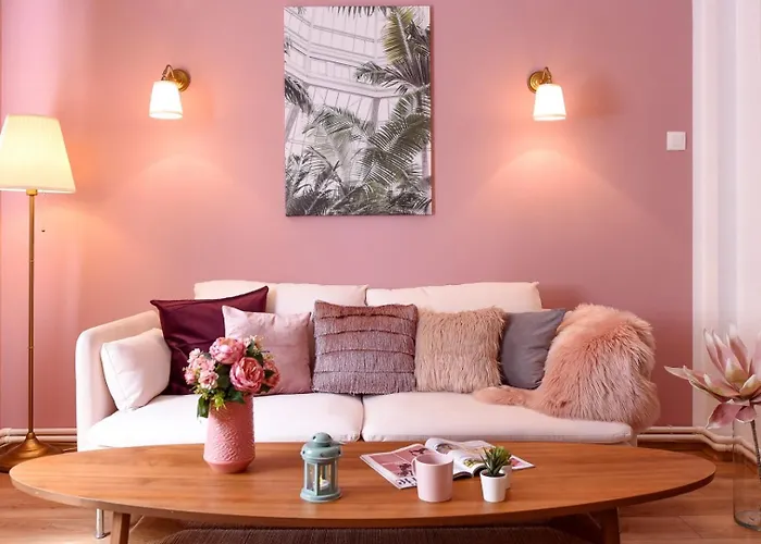 Apartman Charm And Modern Style- Elegant In The Historic *