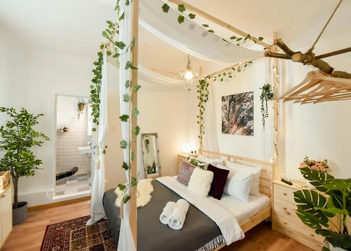 Charm And Modern Style- Elegant In The Historic Bukareszt